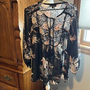 Buffalo David Bitton Black Floral Blouse